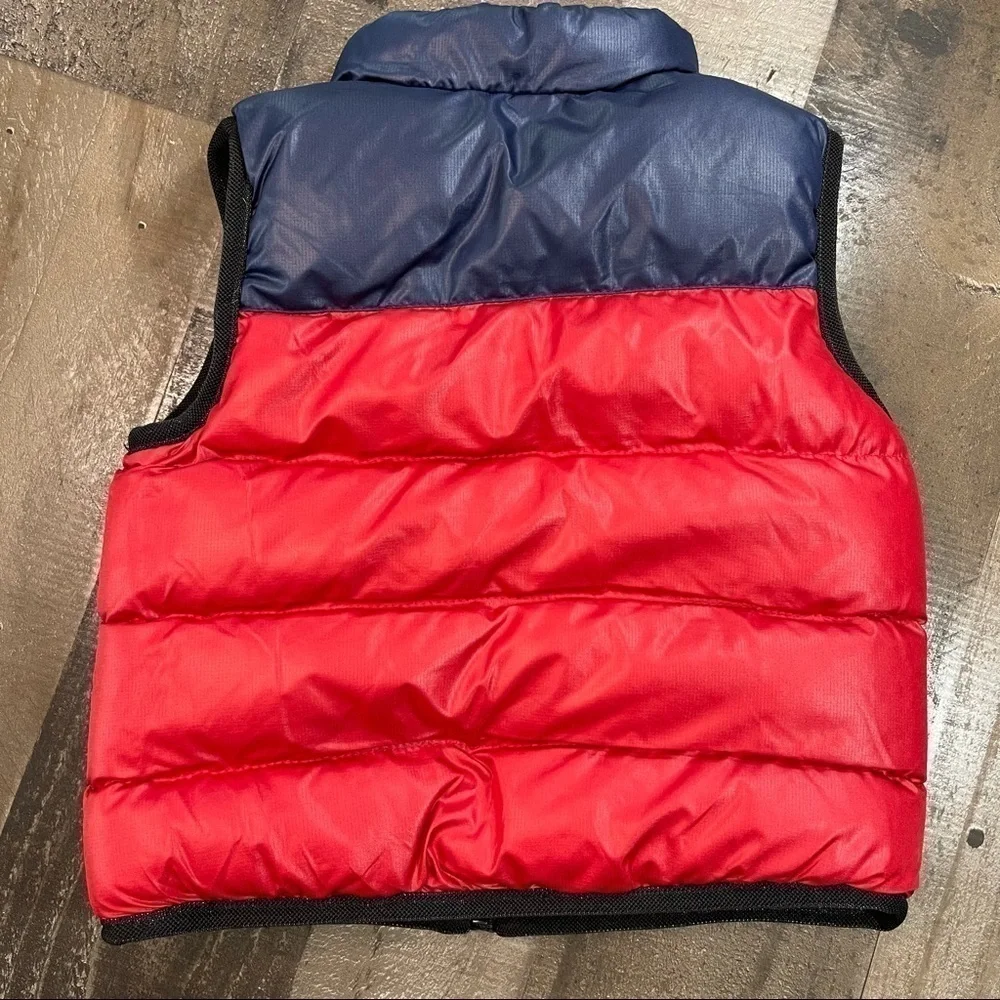 Oshkosh Reversible Puffer Vest size 18 months